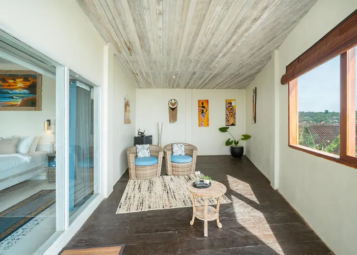 Nusa View - Oceanfront Rentals