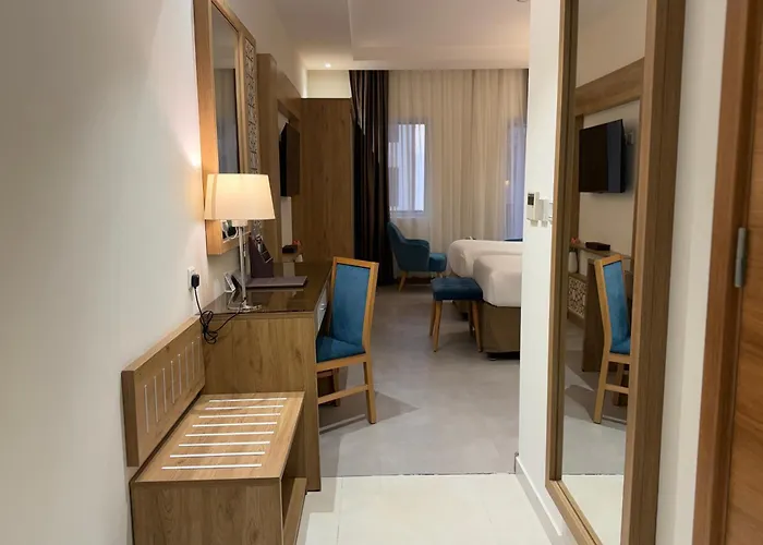 Time Ruba Hotel & Suites
