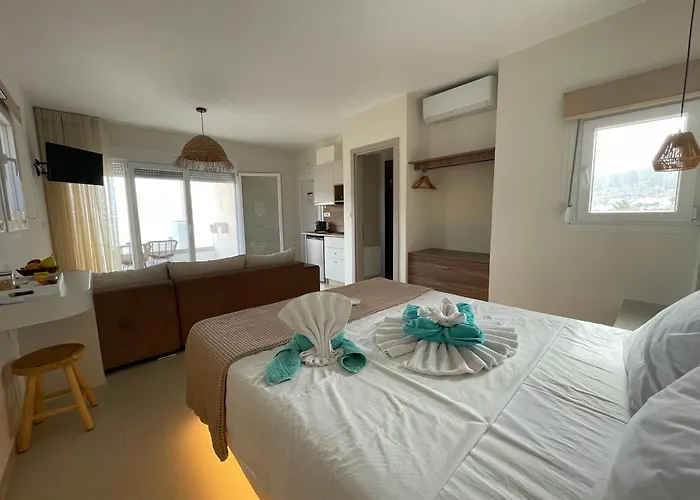 Tamaris Suites