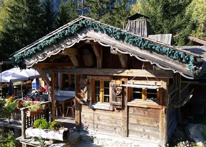 Hotel Les Chalets De Philippe Avec Jacuzzis Privatifs