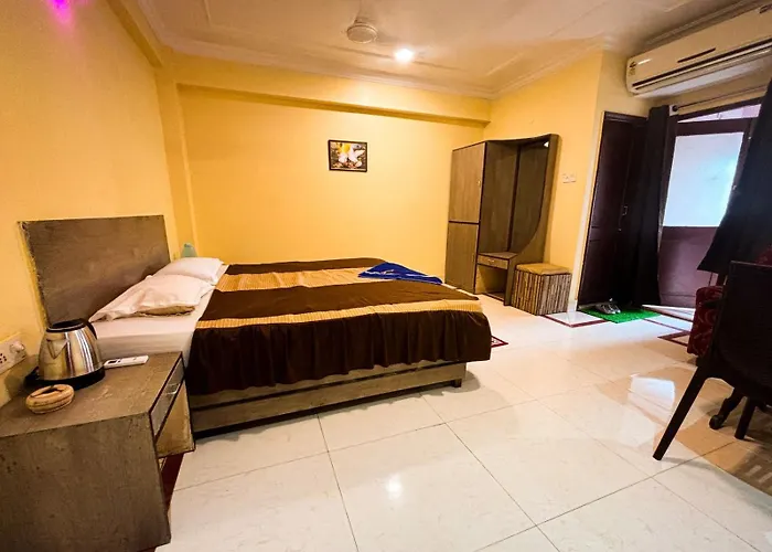 Hotel Tulip Near Sea Beach