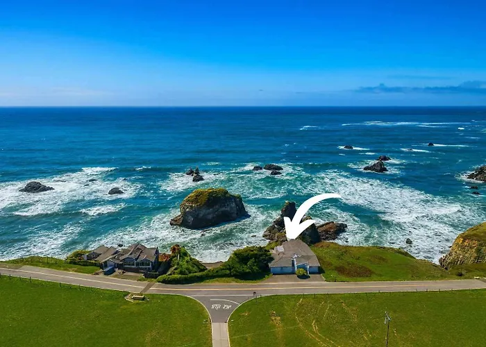 Seaside Elegance Oceanfront Escape With 3 Suites