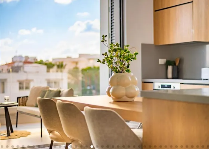 Olive Shared Pool Apartments