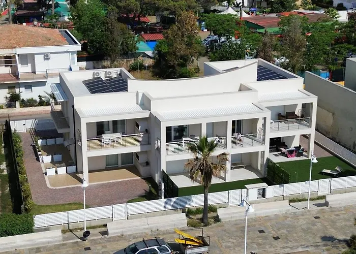 Holiday House