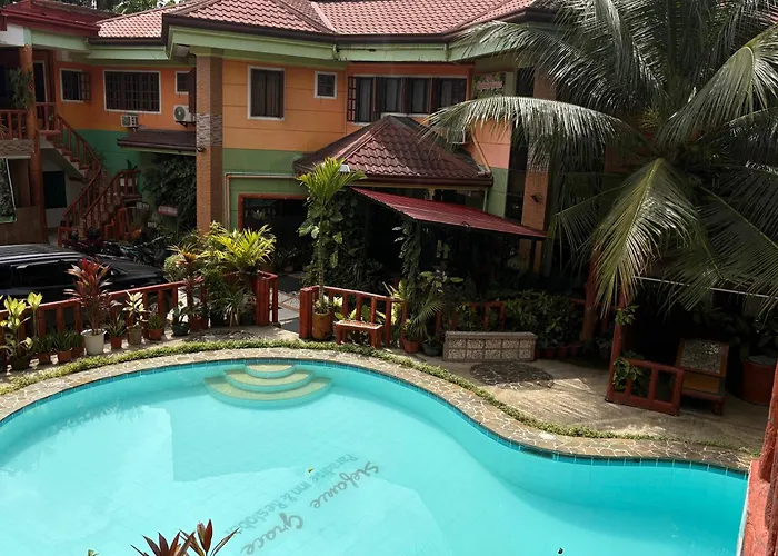 Stefanie Grace Inn