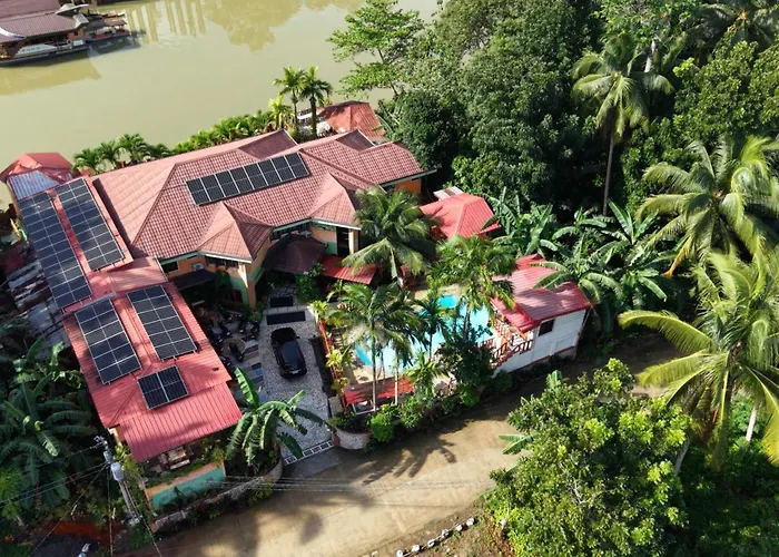 Stefanie Grace Inn