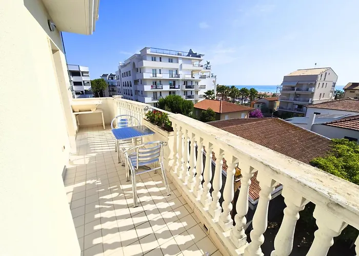 Hotel Residence Hr Civi