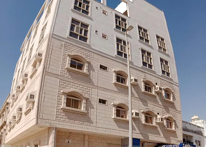 عروس الشاطئ للشقق المخدومة