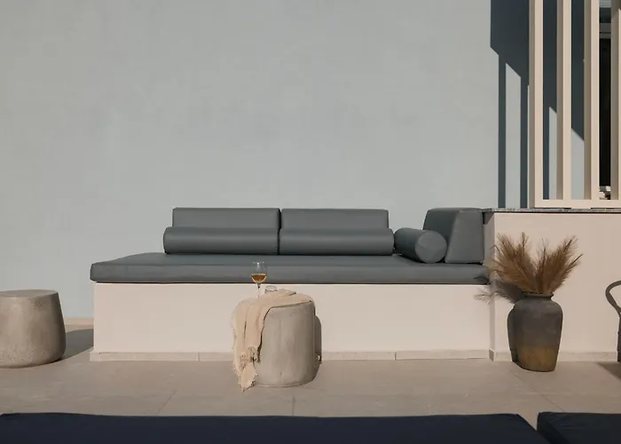 Luxury Suites By Lato