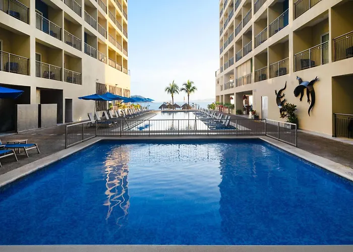 Decameron La Marina Guayabitos, Ramada All-Inclusive Resort