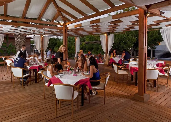 Sun Palace Hotel Resort & Spa