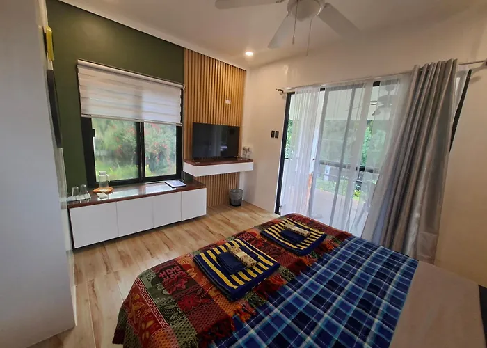 The English Filipina Secret Garden Resort