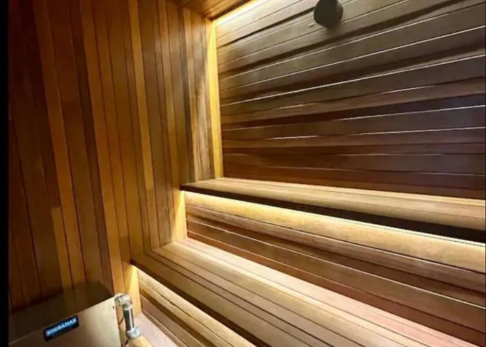 Apartamento De Alto Padrao Na Praia De Pajucara