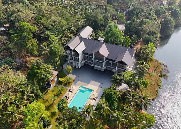 Malankara Palace Lake View Resort & Spa