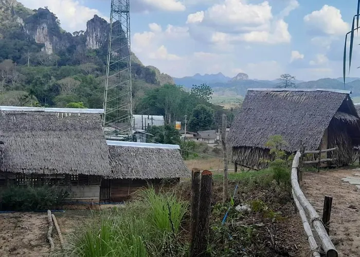 Khao Sok Moon Light Hill Camp