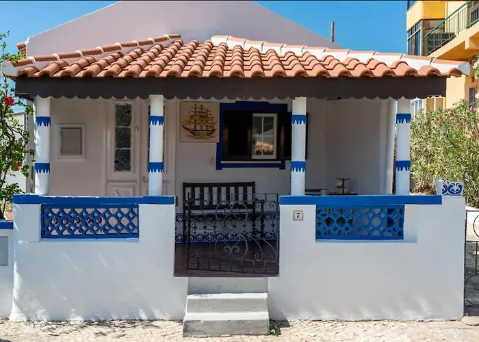 Blife Lucelya Private Rooms At Faro Beach