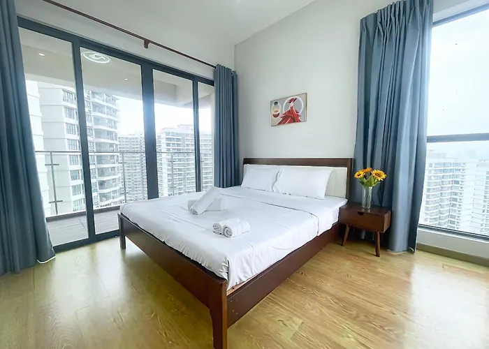 Danga Bay Comfort Stay Country Garden