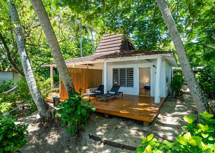 Beachcomber Island Resort