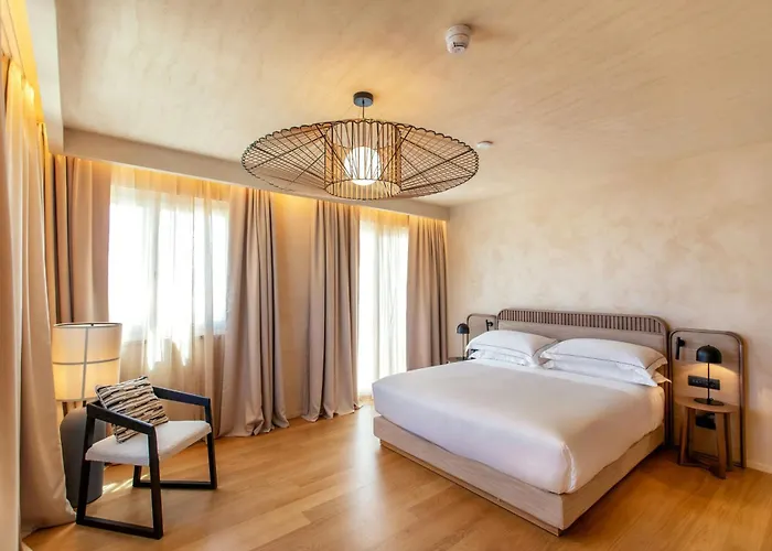 Cala Ponte, a Tribute Portfolio Hotel