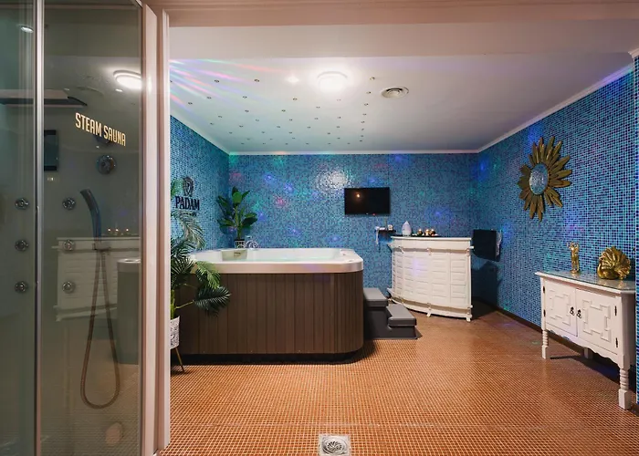 Padam Hotel & Spa
