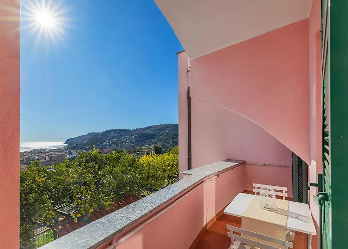 Appartamento vista mare in villa