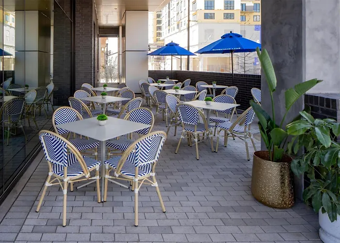 Tempo By Hilton Nashville Downtown