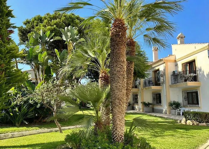 Precioso, luminoso y maravilloso apartamento con piscina junto al mar y la playa en Vera