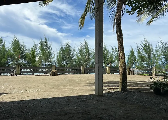 Casa De Apolinar Resort