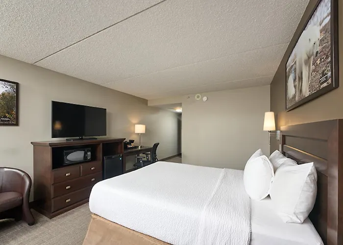 Canad Inns Destination Centre Club Regent Casino Hotel