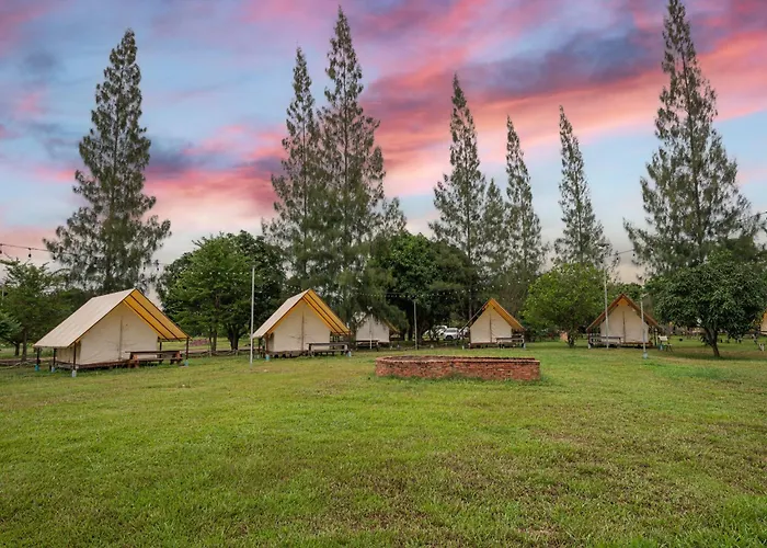 Phum Domnak Domrey Resort