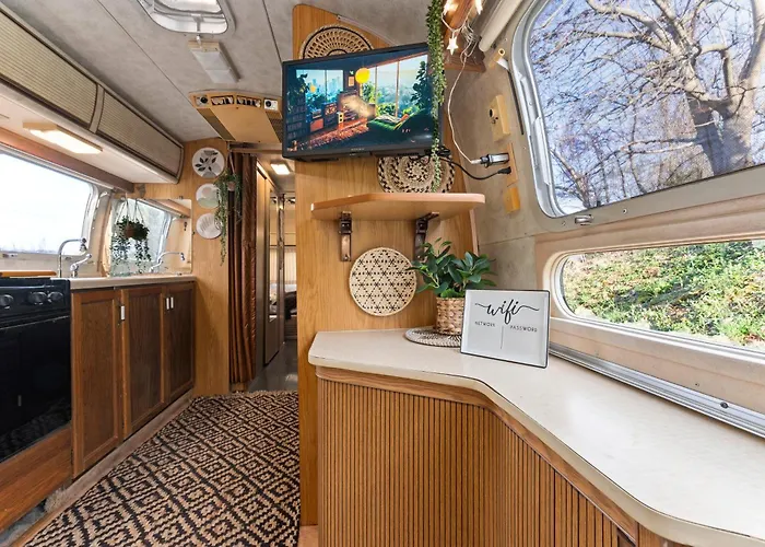 Airstream In Art'S District