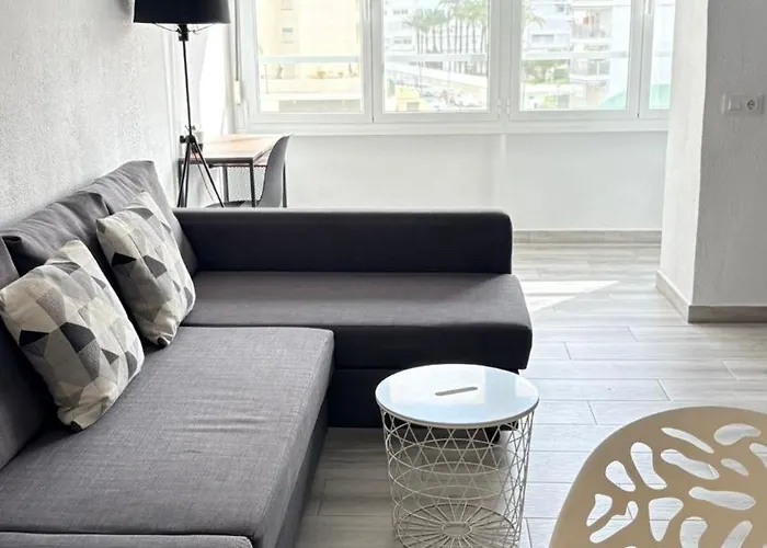 Apartamento con piscina, playa y cerca de Valencia