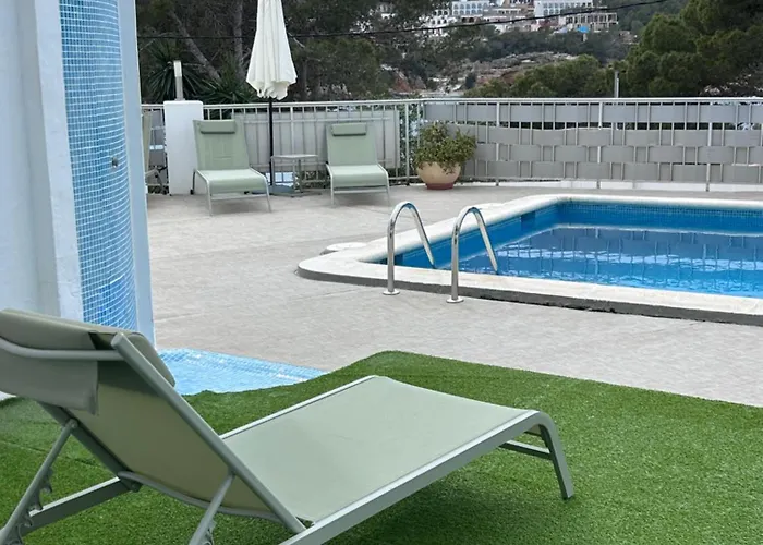 Apartamentos Portinatx Sea View