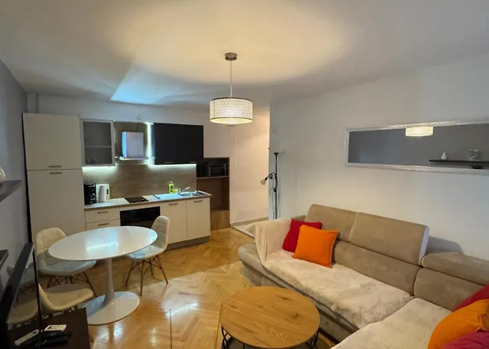 Apartments Marina