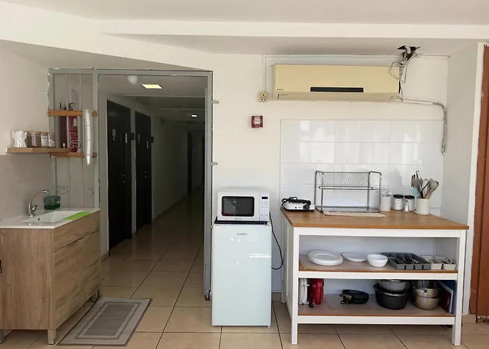 Little Prince Hostel-5 Min Walk To The Beach