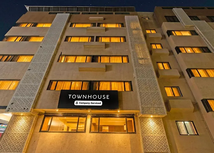 Townhouse Vadodara Railway Station Road Formerly Hotel Raajpath
