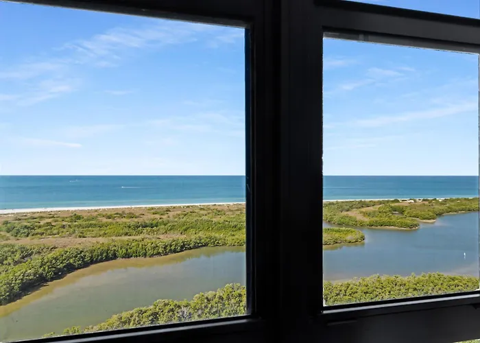Stunning Beachfront Penthouse On 19Th Floor I Desirable Front Unit