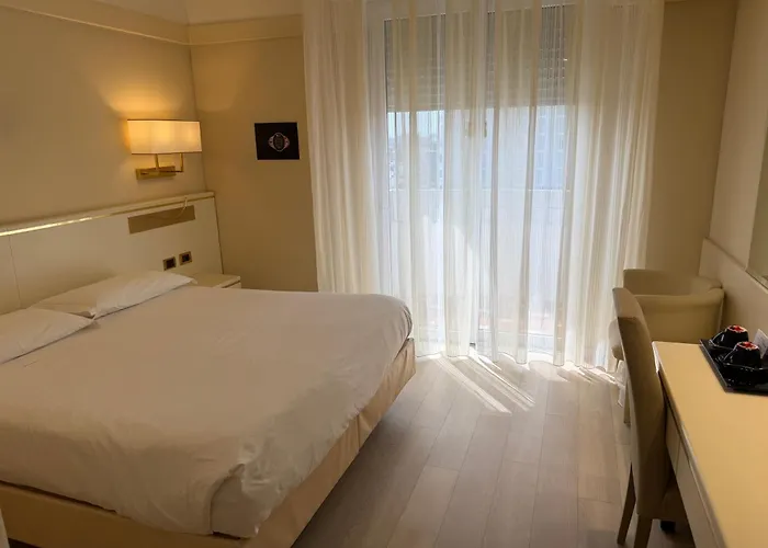 Hotel Bristol