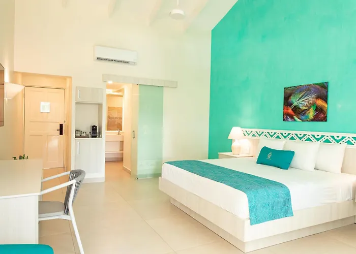 Hotel Tamarindo Diria Beach Resort