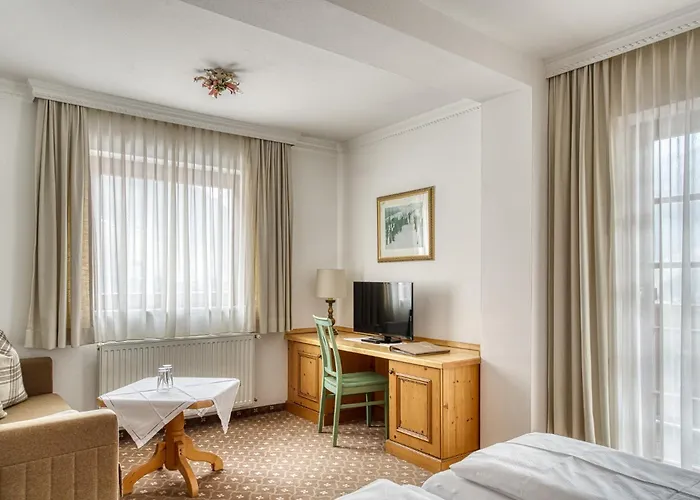 Hotel Hoferwirt - Neustift, Stubai