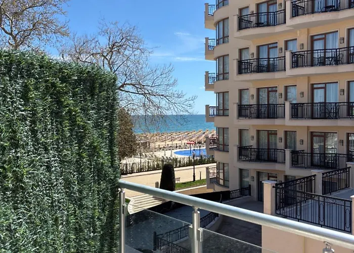 HOTEL IZVORA Beach Front Suites