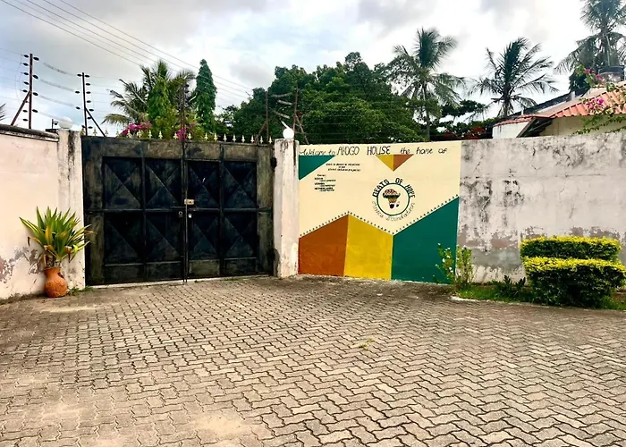 Akogo House - BnB , Hostel, Backpackers&Volunteer Center