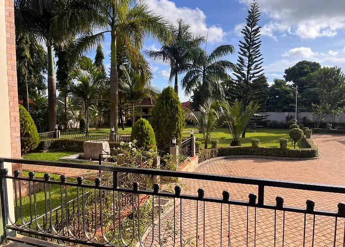 Lakepoint Villa