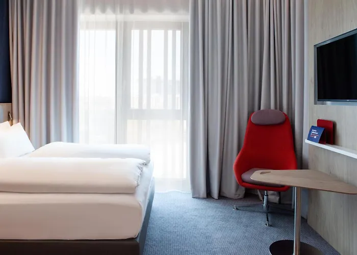 Holiday Inn Express & Suites - Basel - Allschwil By Ihg