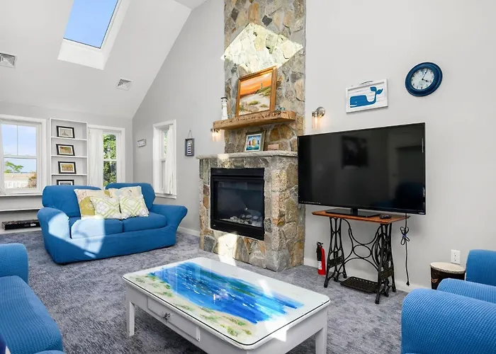 Town Neck Beachside Hideaway