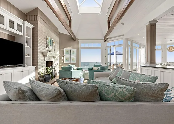 Malibu Dunes By Fieldtrip Expansive Hamptons-Style Estate W Private Beach Backyard