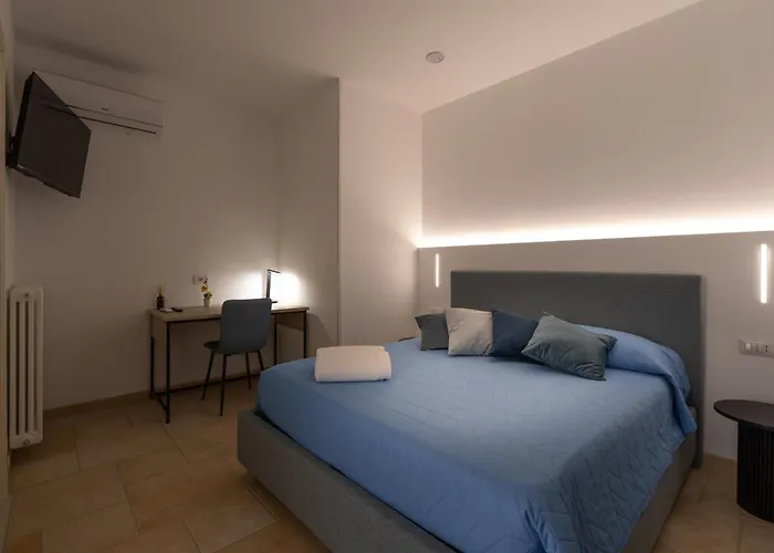 Mava Rooms