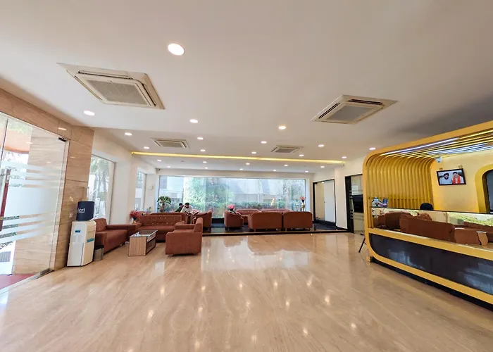 Solaris Hotel And Club
