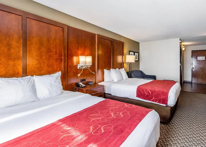 Comfort Suites Escanaba West