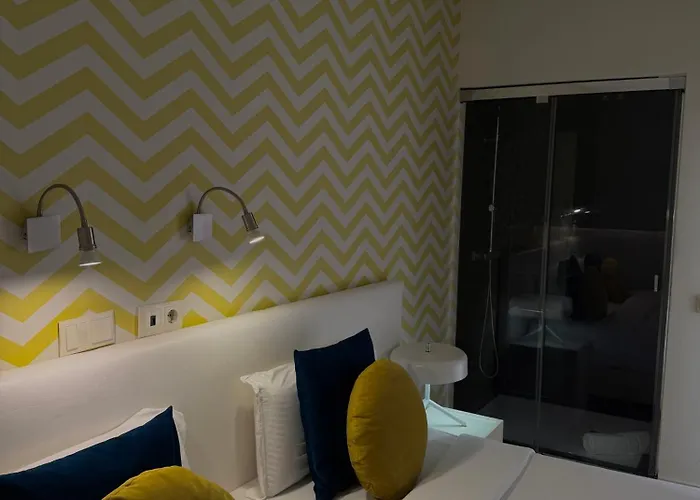 Aqua Ria Boutique Hotel